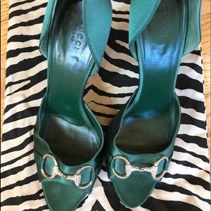 Gucci heels. Green.